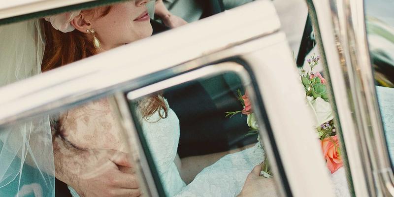 哲学讨论的艺术：如何用苏格拉底式提问激发中间思想者的批判性思维