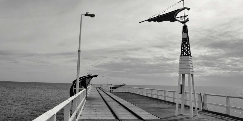 社区论坛的延伸：图书馆与咖啡馆如何成为中间思想者的成长催化剂